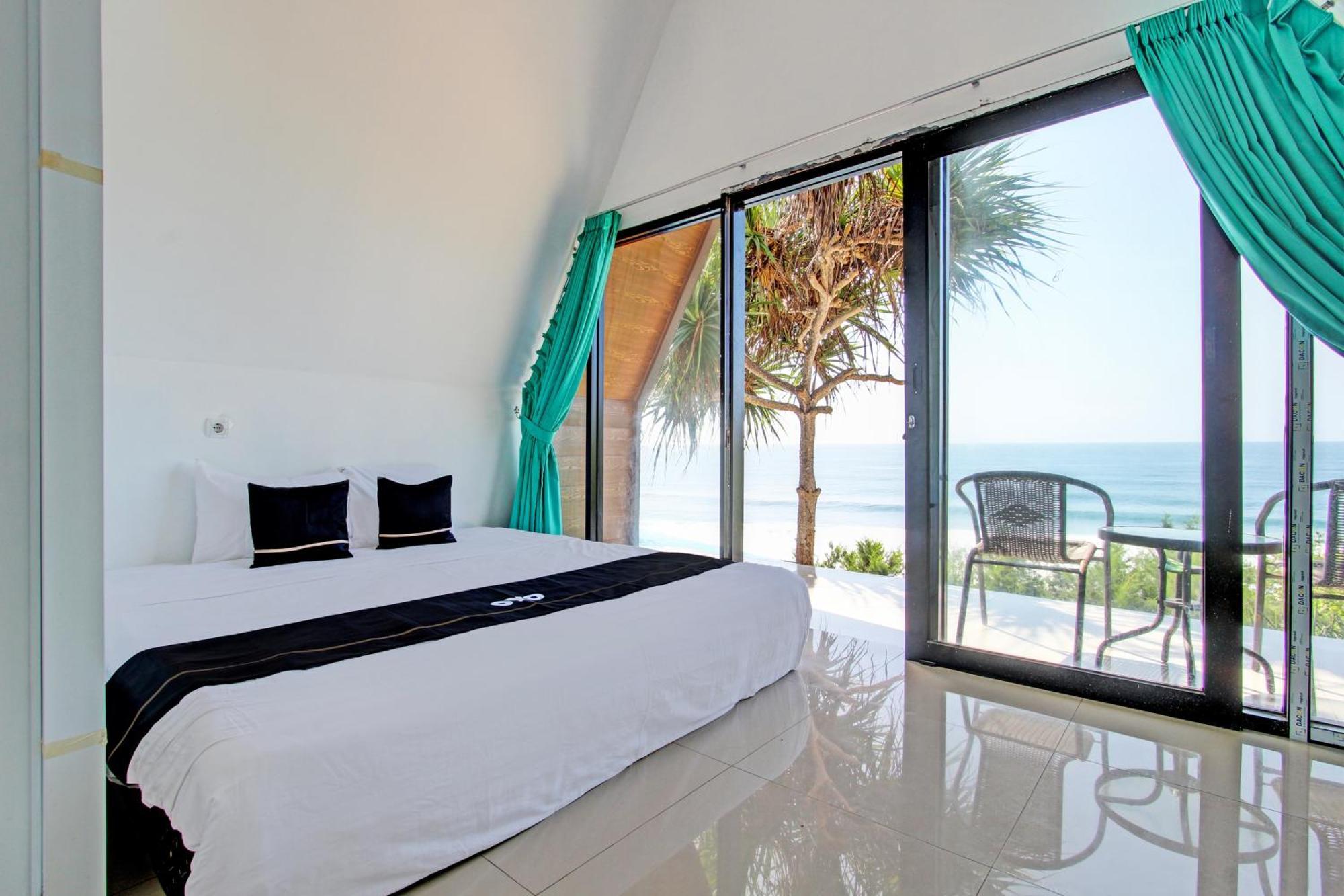 Palette 93389 Osanna Beach Resort Wonogiri Exterior photo