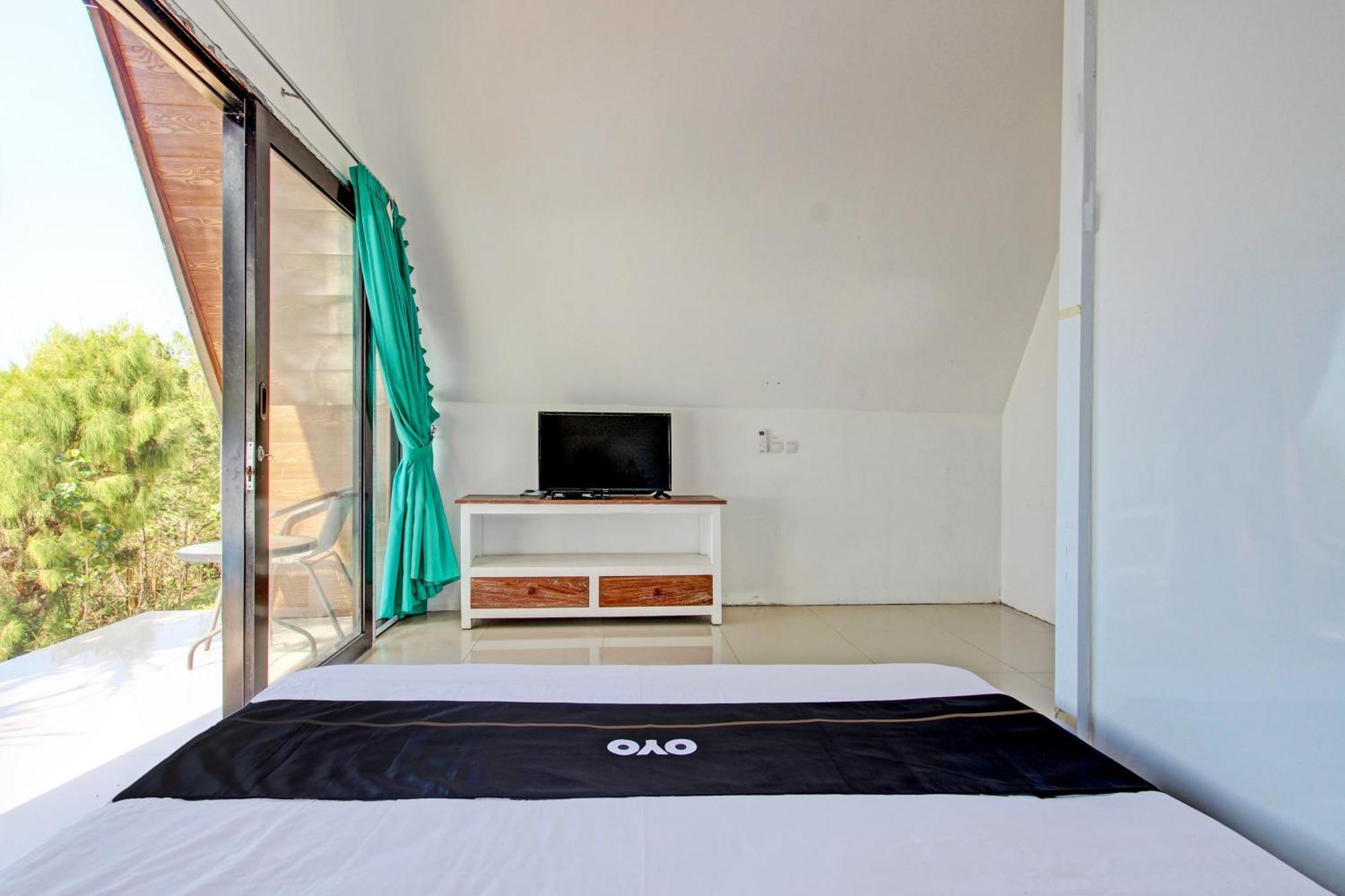 Palette 93389 Osanna Beach Resort Wonogiri Exterior photo
